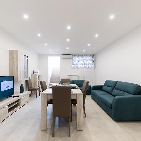 Plume Apartment By Wonderful Italy Bari Kültér fotó