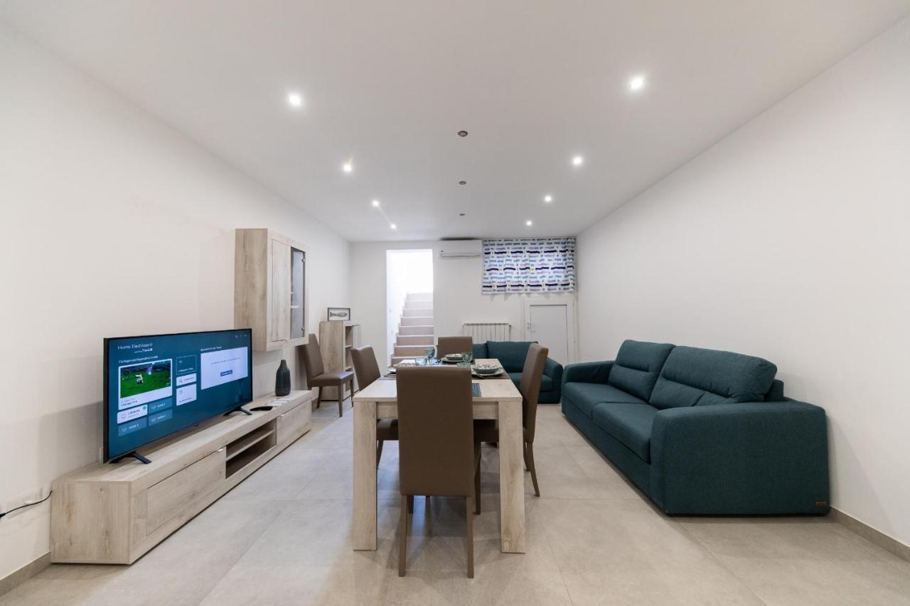Plume Apartment By Wonderful Italy Bari Kültér fotó